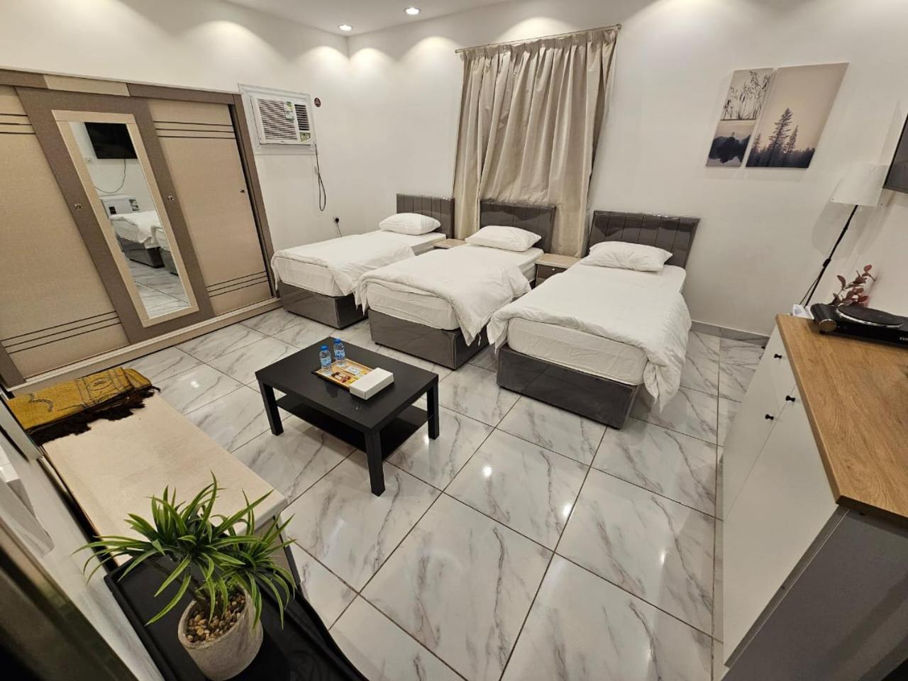 Comfortable & Big Family Apartments 10Mins Drive To Al-Masjid -Nabawi - Nozol Noor 2 Medina Exterior photo